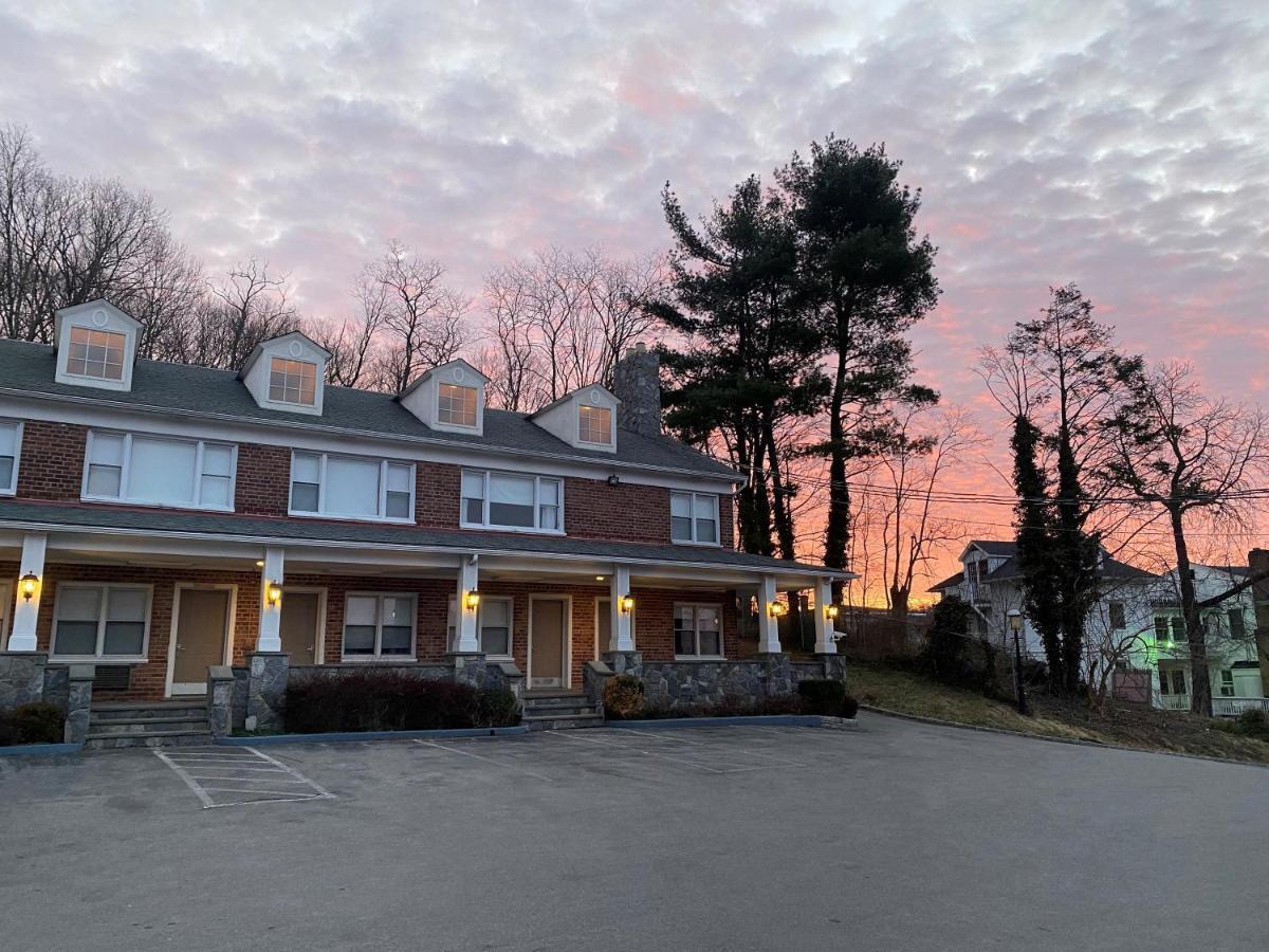 Inn On The Hudson Peekskill Exterior foto